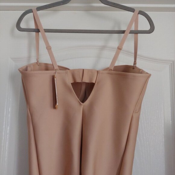 Seamless Tan Bodysuit - Picture 8 of 12